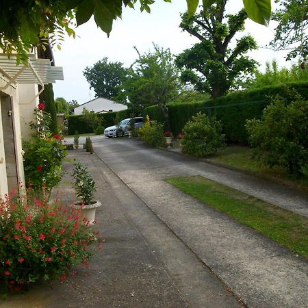 Domaine De Monein Bed and Breakfast Saint-André-de-Cubzac Eksteriør billede